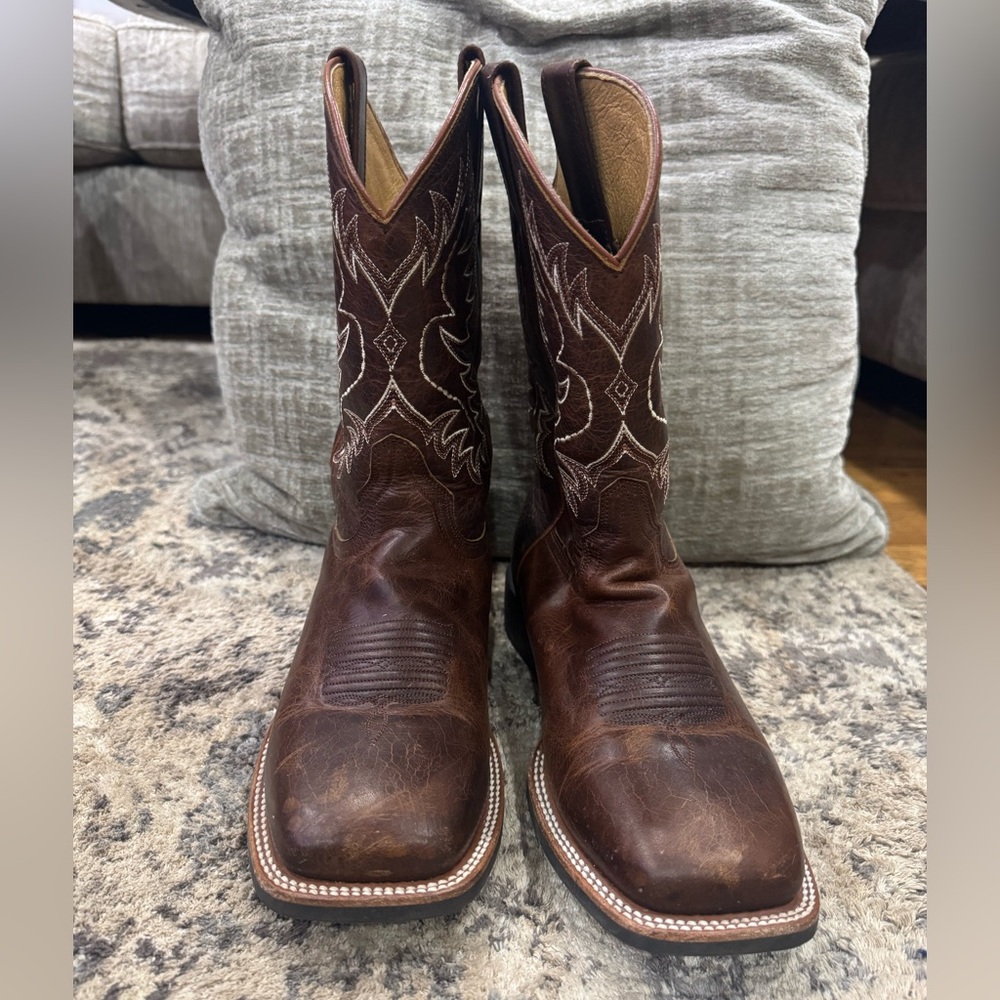 Rank 45 cowboy boots men’s 8.5 wide smoke free pet free home